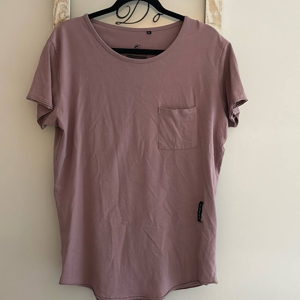 Alphalete scoop neck shirt